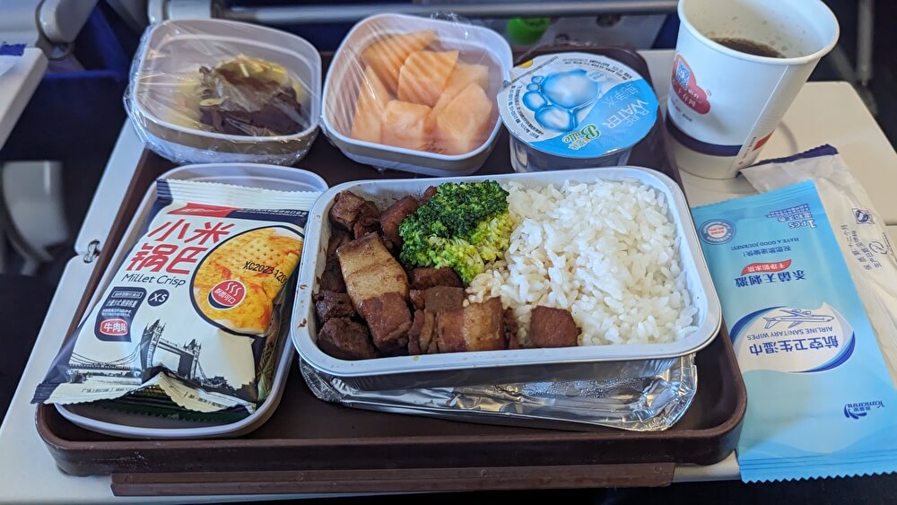 中国東方航空機内食ポーク